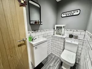 Photo 16- click for photo gallery